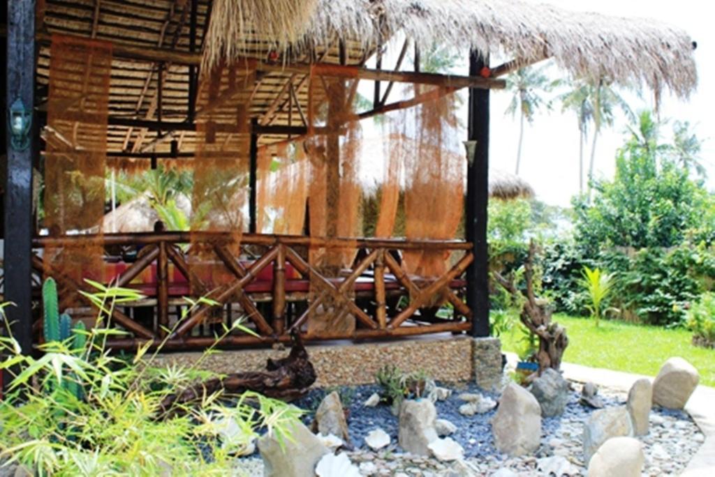 Cooper'S Beach Resort Lucbuan Exterior foto